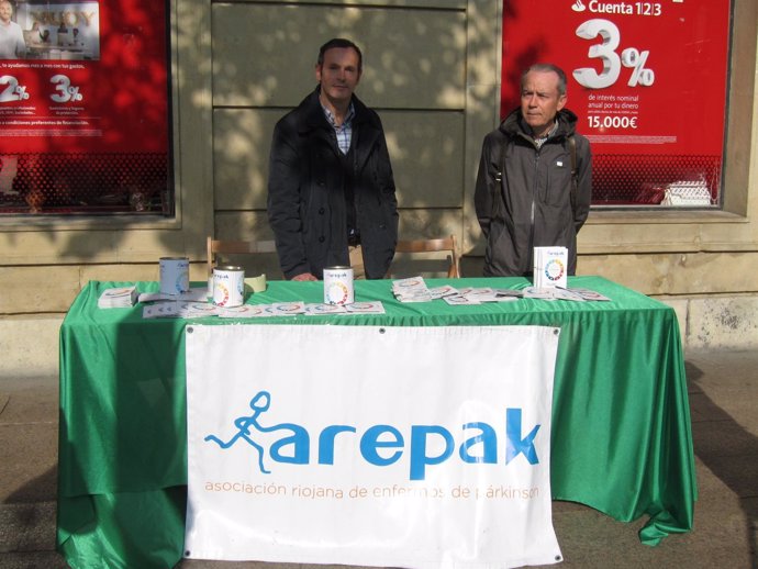 Arepak sale a la calle por Día del Parkinson               