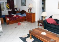 Detenido en Águilas por acuchillar a su expareja de madrugada y agredirla con una barra de hierro