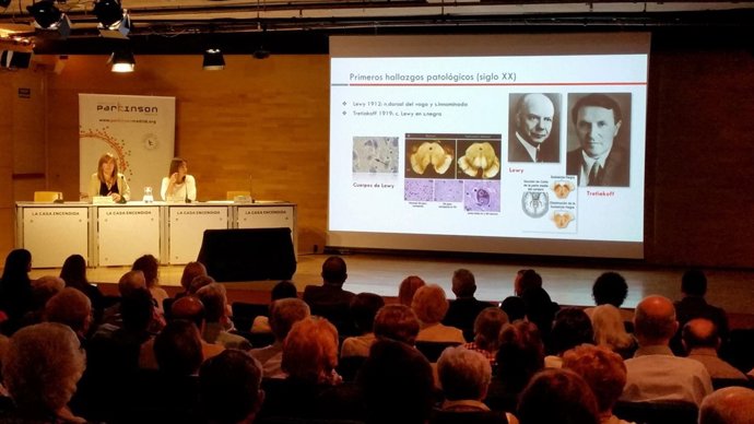 Acto de la Asociación Parkinson Madrid en el Día Mundial de esta enfermedad