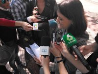 Familiares de mayores de la residencia en que apareció un anciano muerto en un banco denunciaron deficiencias