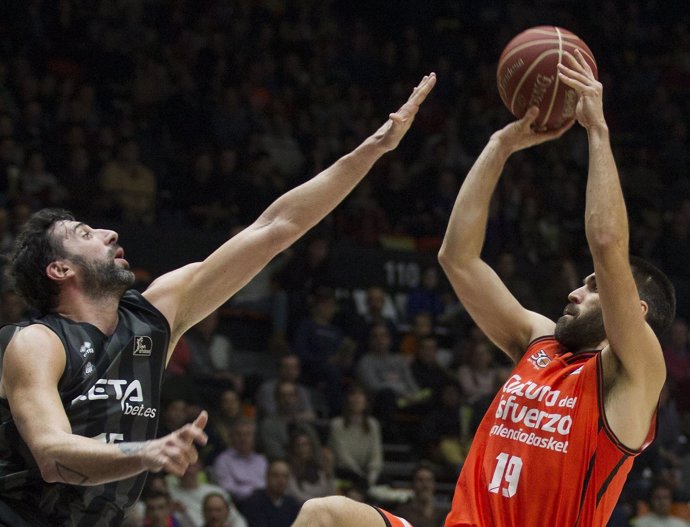 Fernando San Emeterio Valencia Basket contra Retabet Bilbao Basket 