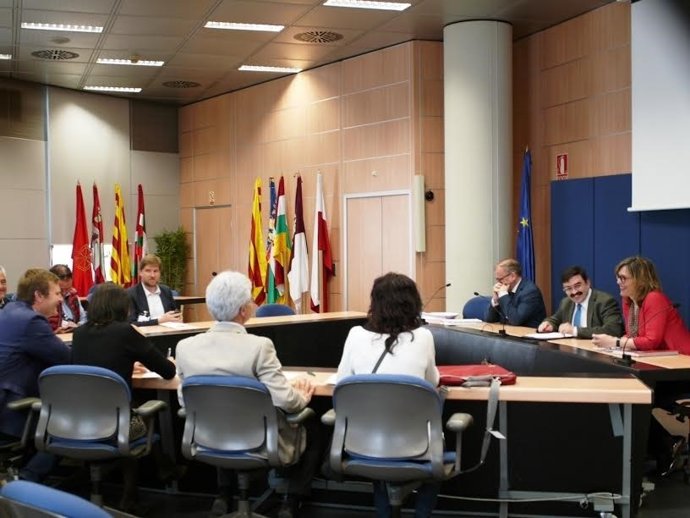 REunión entrel a CHE y ADELPA