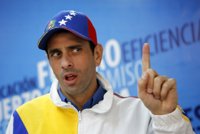 El abogado de Capriles tilda de "desproporcional" e "inaudita" la inhabilitación del líder opositor