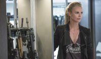 Charlize Theron pide disculpas a Pablo Motos tras darle plantón en El Hormiguero