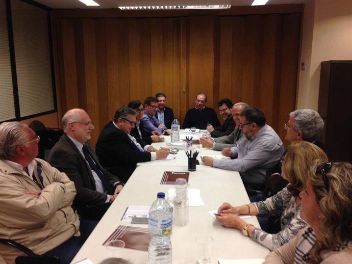 Mesa por la Educación pide una reunión a Méndez de Vigo