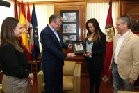 Guardia civil campeona de 'muay thai' enseña defensa personal a víctimas de violencia de género