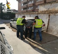Detenidos dos hombres acusados de 26 robos en viviendas de urbanizaciones de Altea