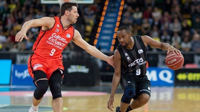 RETAbet Bilbao Basket tumba al líder Valencia Basket