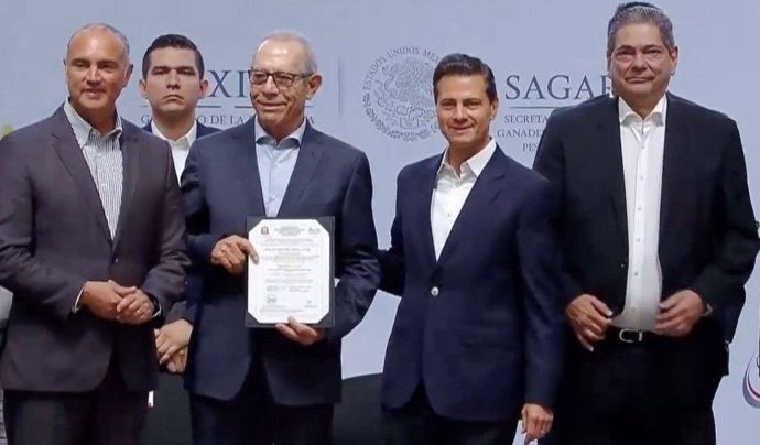 Enrique Peña Nieto en la entrega los primeros certificados Halal en México