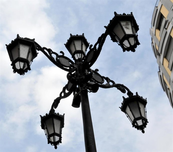 Farola en Oviedo, Luz, Led, iluminación