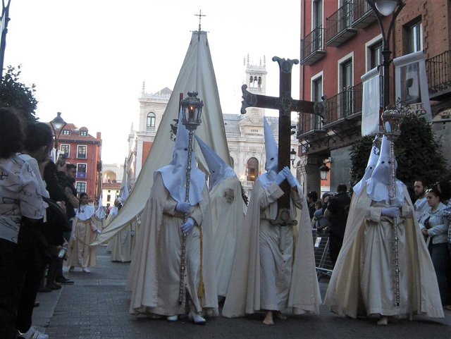  Valladolid.- Cabeza De La Procesión.                              