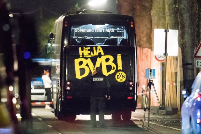 Autobús del Borussia Dortmund atacado