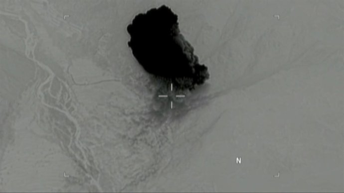 Lanzamiento de la bomba MOAB en Afganistán