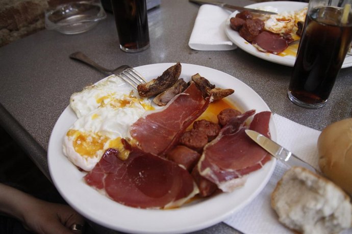 Imagen de un plato del Dos y pingada de Zamora