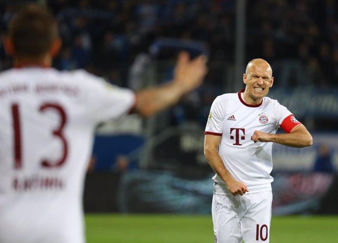 Arjen Robben lamenta la derrota del Bayern Múnich