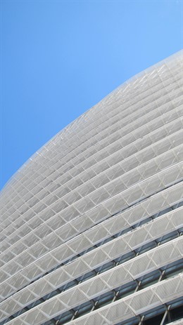 Fachada de la Torre del Agua de Zaragoza