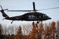 Muere una persona y otras dos resultan heridas tras estrellarse un helicóptero 'Black Hawk' cerca de Washington