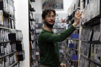 'Crowdfunding' para salvar un mítico videoclub de Tirso de Molina