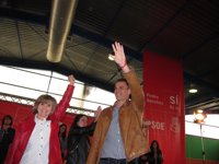 Pedro Sánchez se presenta a las primarias convencido de que ha ganado la "primera batalla" tras su "estigmatización"