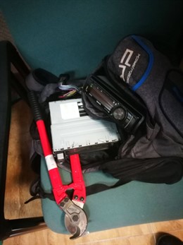 Un detenido por forzar coches junto al cementerio