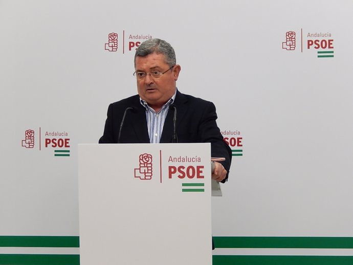 Jesús María Ruiz en la sede del PSOE