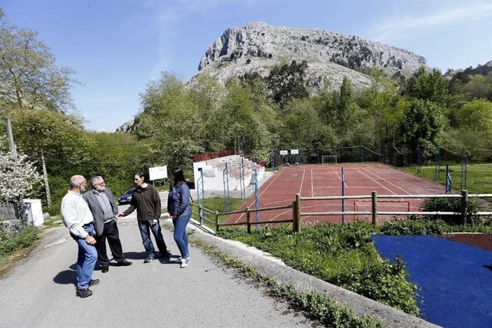 Pista polideportiva en Mirones 