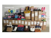 Guardia Civil interviene en Belorado (Burgos) ropa deportiva y complementos falsificados