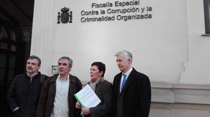La oposición presenta un informe sobre Emissao en Fiscalía