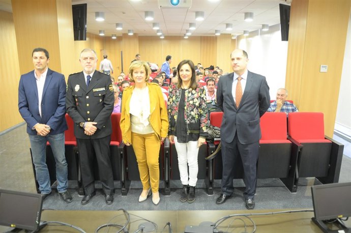 Inauguración de la jornada sobre menores en situación de protección social.