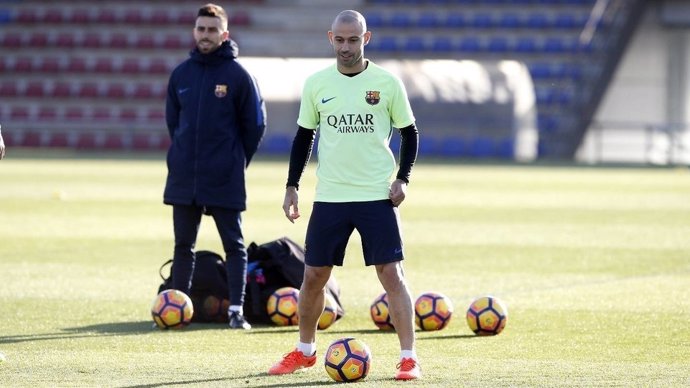 Javier Mascherano en un entrenamiento