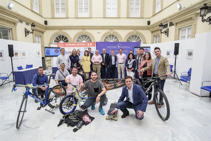 El programa 'Almería Activa' 2017 llegará a diez municipios este año.