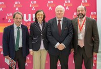 Aguilar clausura en Sevilla la segunda edición de 'Córdoba, ciudad de encuentro y diálogo'