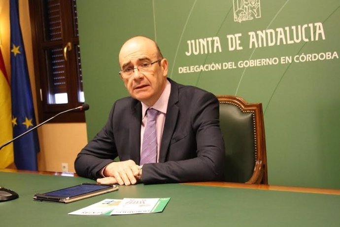 Manuel Carmona en una rueda de prensa