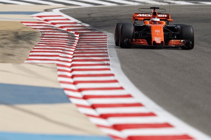 Vandoorne (McLaren) en el test de Baréin