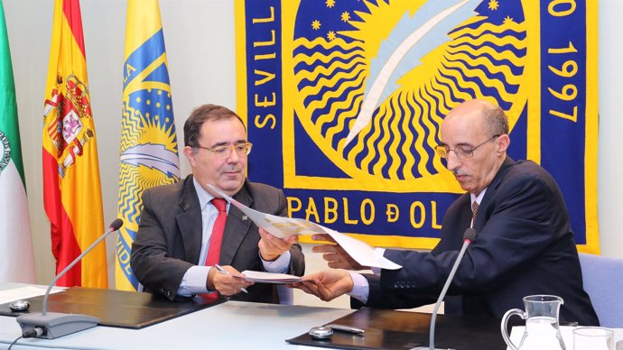 Firma de convenio entre la UPO y la Universidad de Tifariti