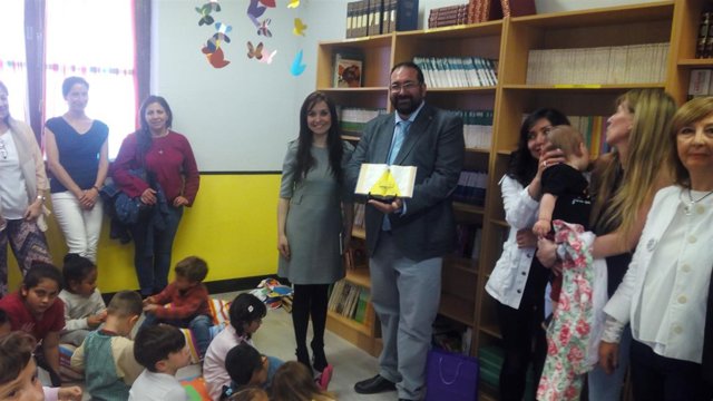 La Junta inaugura la nueva biblioteca del colegio San José 