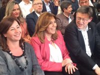 Susana Díaz, Pedro Sánchez y Patxi López, en el acto de despedida a Chacón