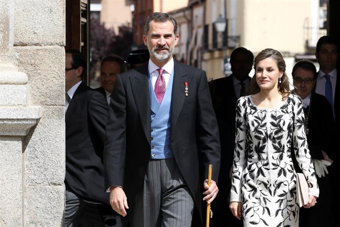 LOS REYES DON FELIPE Y DOÑA LETIZIA