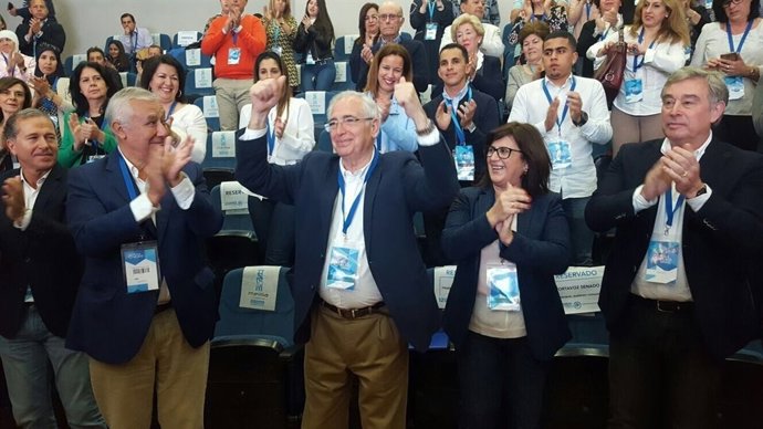 Juan José Imbroda, reelegit president del PP de Melilla