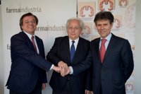 Farmaindustria firma un convenio con los neurólogos para reforzar la transparencia de sus relaciones