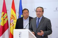 La Junta asegura que instarán a la resolución del contrato si los vigilantes de seguridad ven "mermadas sus condiciones"