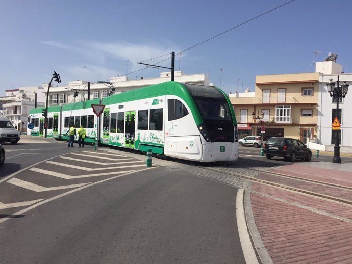 Pruebas dinámicas del Tren Tranvía de la Bahía de Cádiz en Chiclana