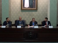 Los rectores son partidarios de bajar las tasas si las CCAA compensan económicamente a las universidades