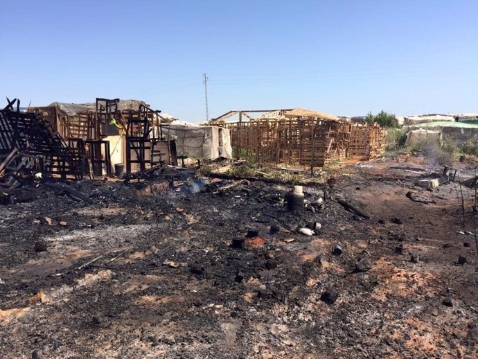 Incendio de un asentamiento de chabolas en Lepe