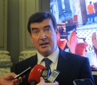 Giner (Cs) critica que Marzà se basa "en su ideología" para eliminar conciertos de bachillerato