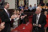 Eduardo Mendoza, premio Cervantes 2016: "Montoro me deja tranquilo porque cumplo como el mejor"