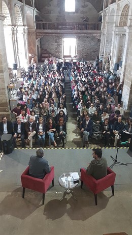Encuentro de Muñoz Molina con estudiantes de Úbeda.