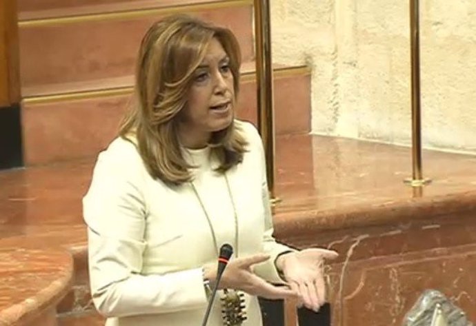 Susana Díaz interviene en el Pleno del Parlamento