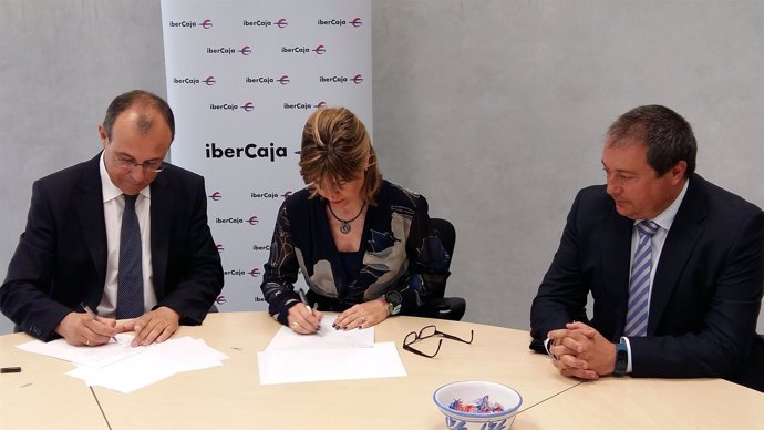 Firma entre Avalia e Ibercaja para facilitar financiación a autónomos 
