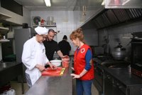 Unos 40 establecimientos hosteleros de Córdoba se alían con Cruz Roja en pos de la inserción laboral